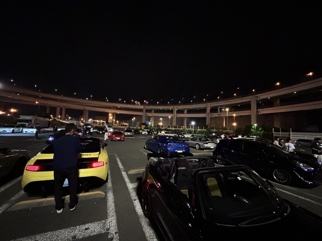 Daikoku area parking seen from our car