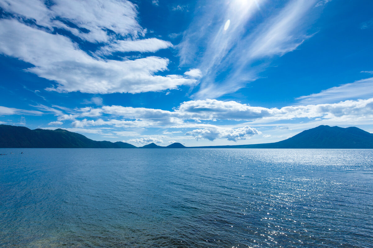 A large lake on one side