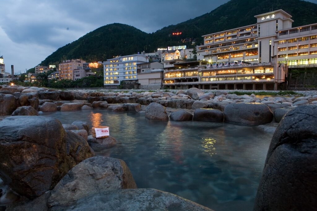 Gero Onsen hot spring with riverside view and city lights in Gifu Prefecture